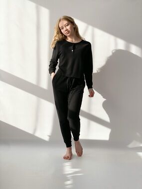 🪽 Victoria's Secret Glow Waffle Henley Jogger Set in Black Size M 🪽
